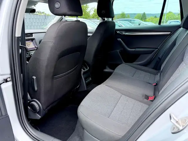 Skoda Octavia view 14