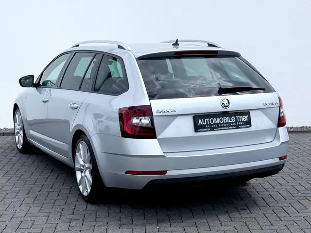 Skoda Octavia view 7