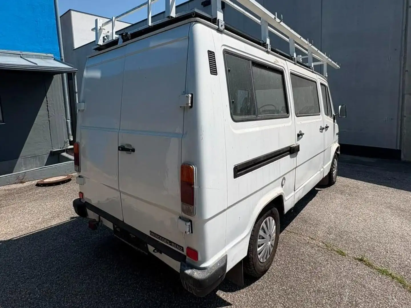 Mercedes-Benz T1 207 D / 3050 Weiß - 2