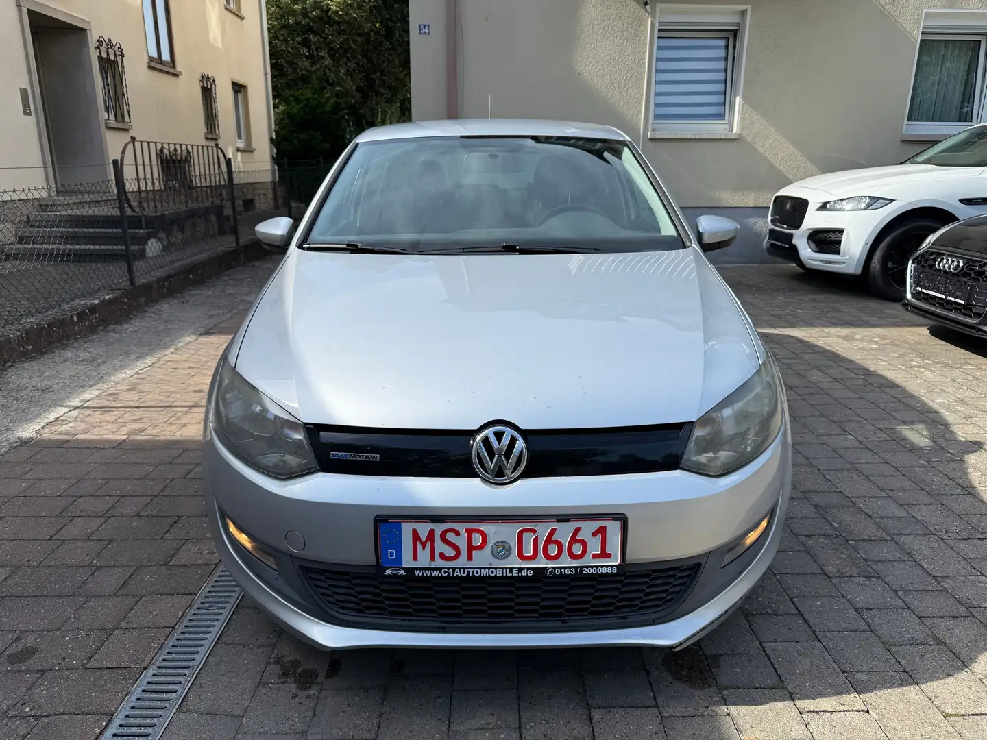 Volkswagen Polo Trendline BlueMotion/BMT SHZ/Klima/1.Hand Grau - 1