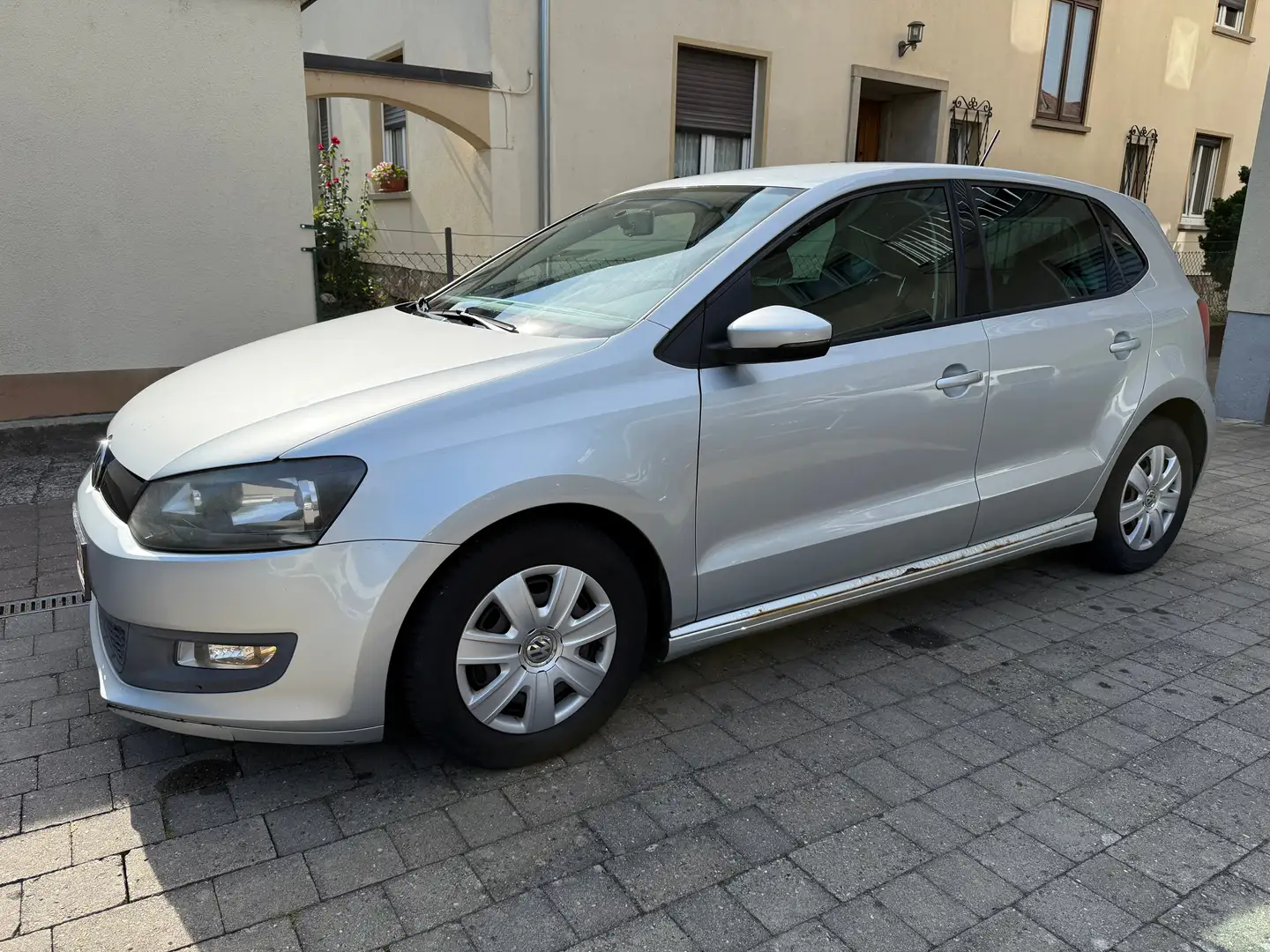 Volkswagen Polo Trendline BlueMotion/BMT SHZ/Klima/1.Hand Grau - 2