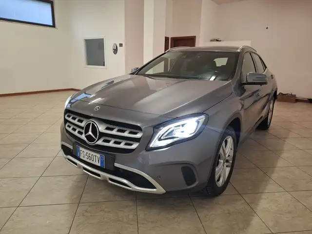 Mercedes-Benz GLA 200 GLA-X156 2017 d Sport 4matic auto