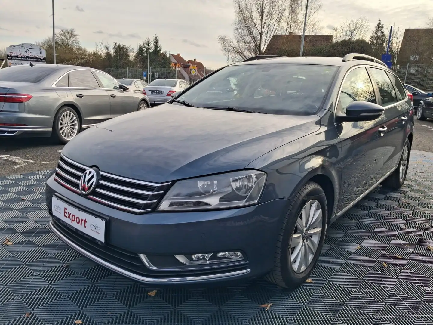 Volkswagen Passat Variant Passat*Comfortline*BlueMotion*Chrom*103kw* Grau - 1