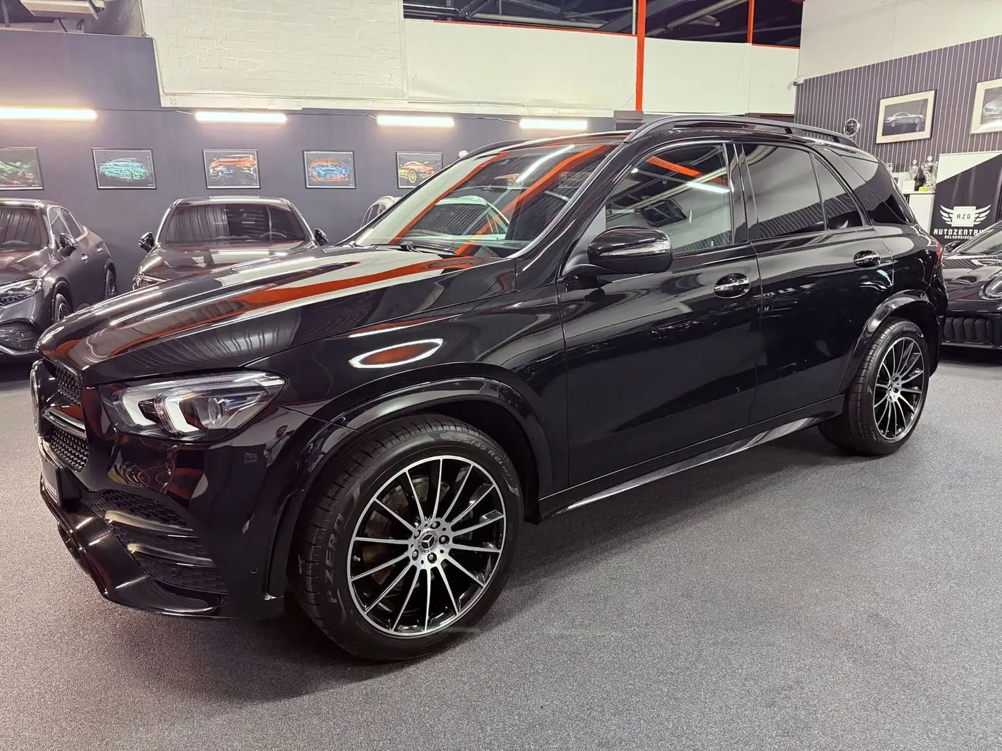 Mercedes-Benz GLE 400 d 4M AMG DISTR/PANO/BURMEST/360°/AHK/KEY Schwarz - 2