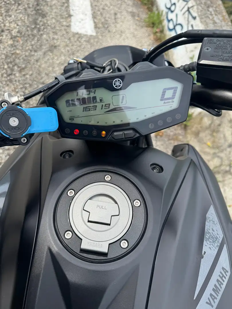 Yamaha MT-07 Negro - 2