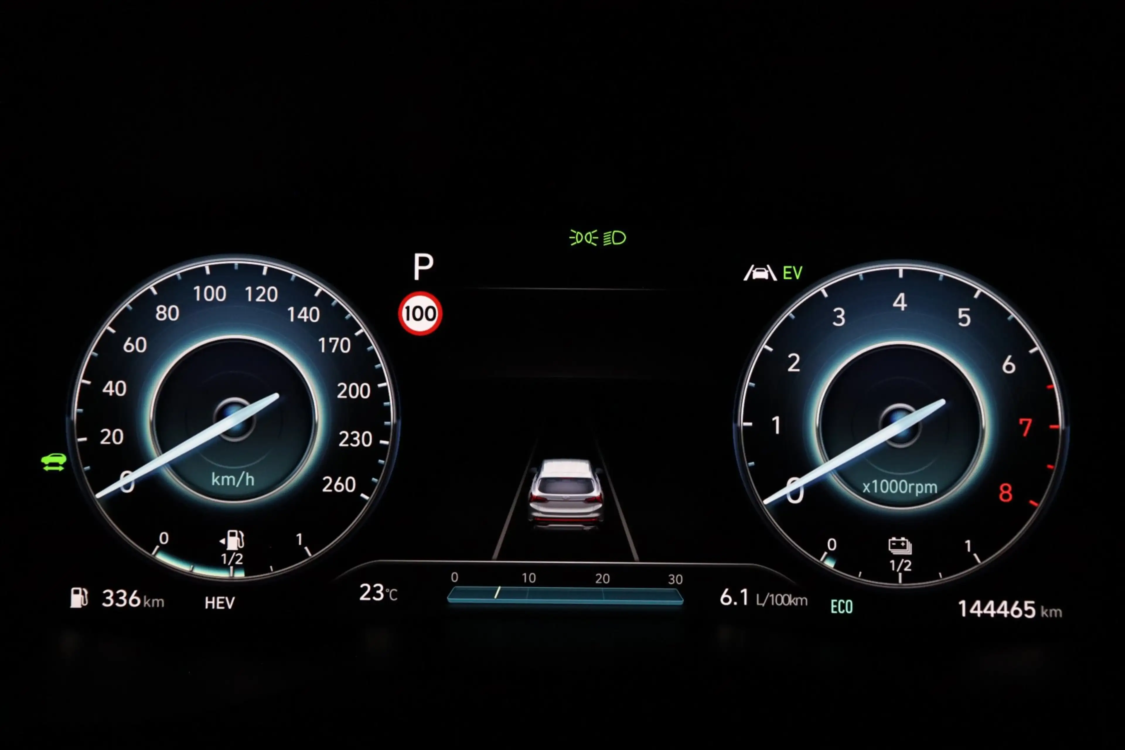 Hyundai SANTA FE 1.6 T-GDI PHEV Premium Plus Sky 7p. / HUD / MEMORY — photo 7