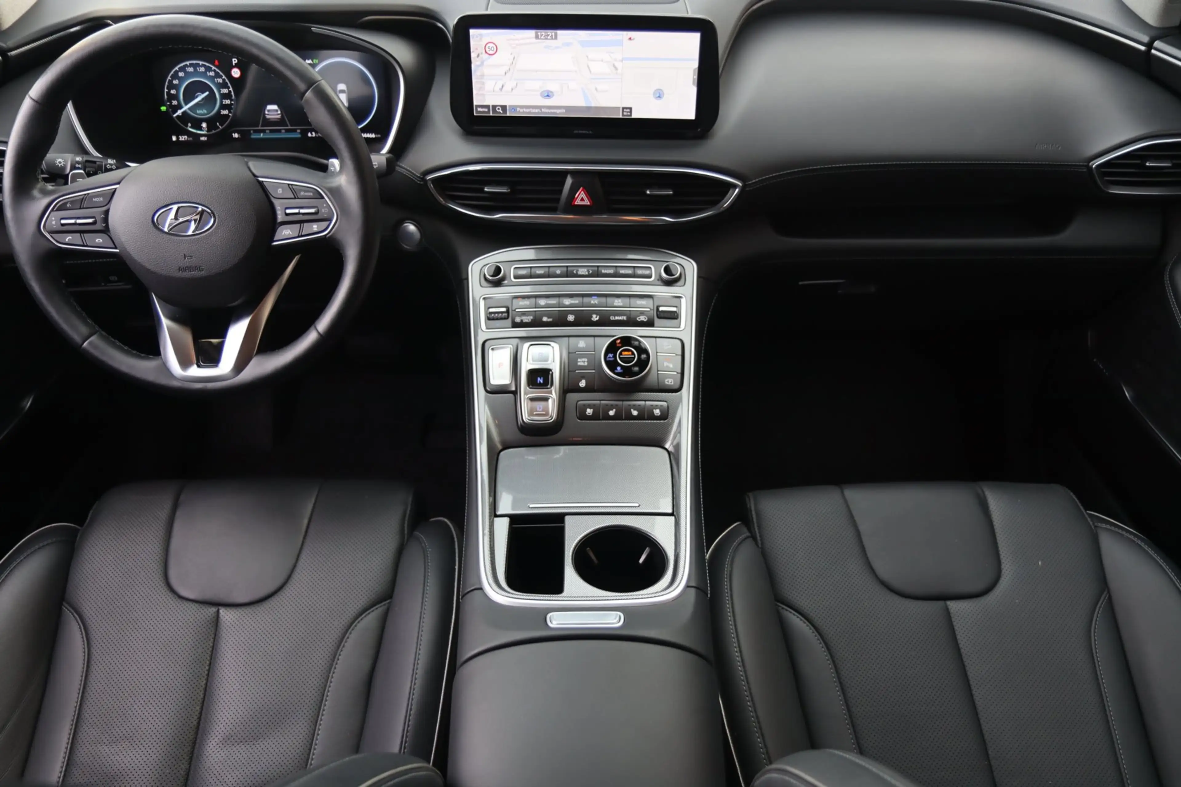 Hyundai SANTA FE 1.6 T-GDI PHEV Premium Plus Sky 7p. / HUD / MEMORY — photo 6