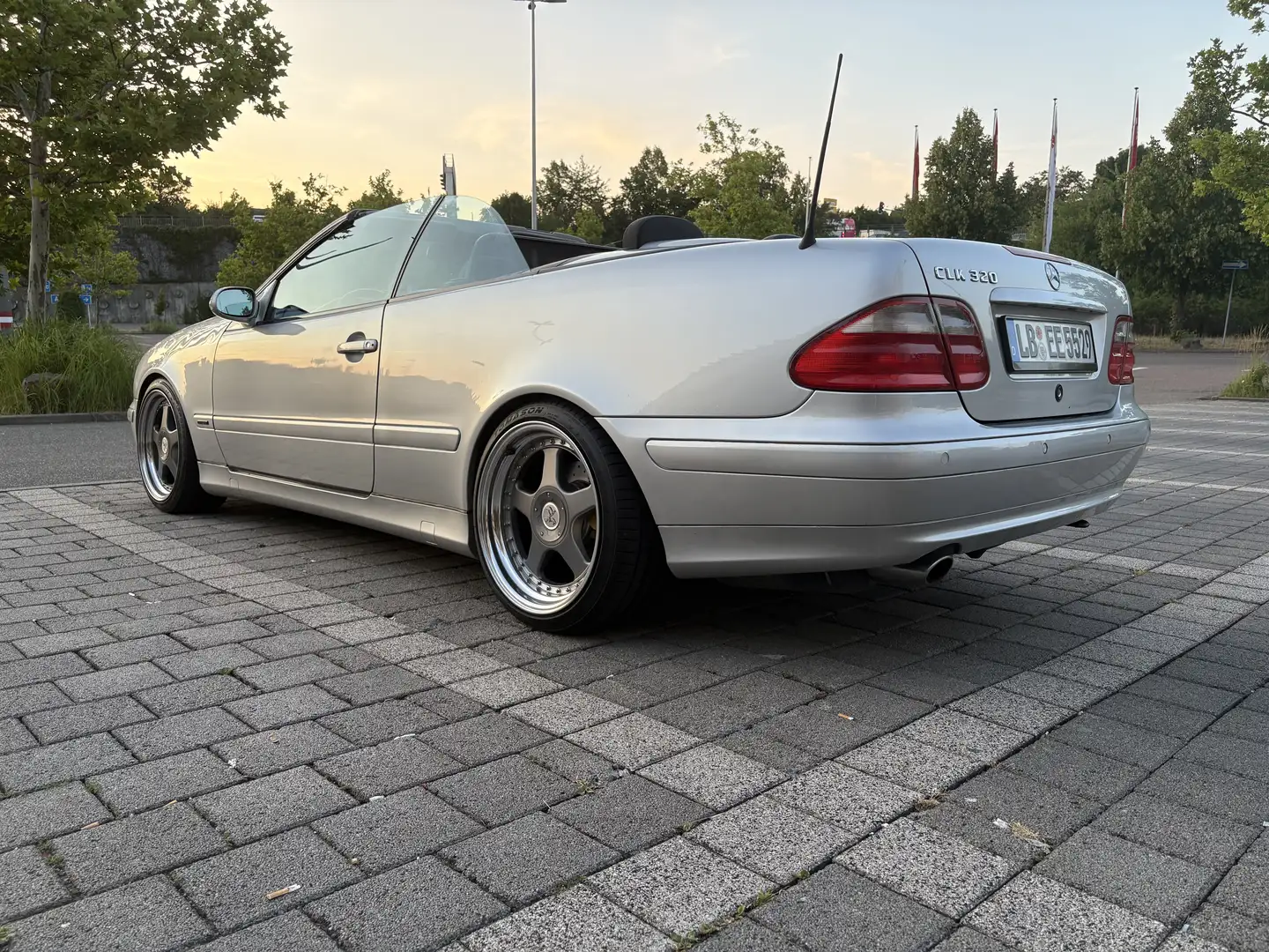 Mercedes-Benz CLK 320 Cabrio Avantgarde - 1