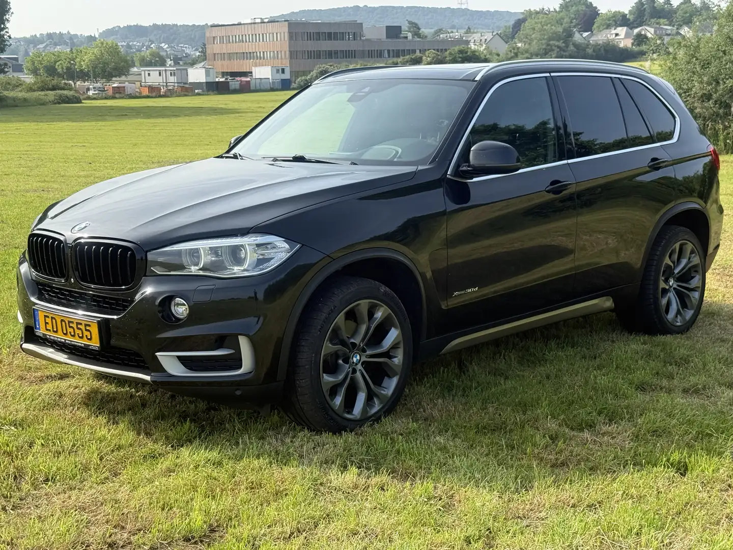 BMW X5 xDrive30d 258 ch Lounge Plus A - 2