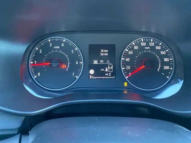 Dacia Sandero view 16