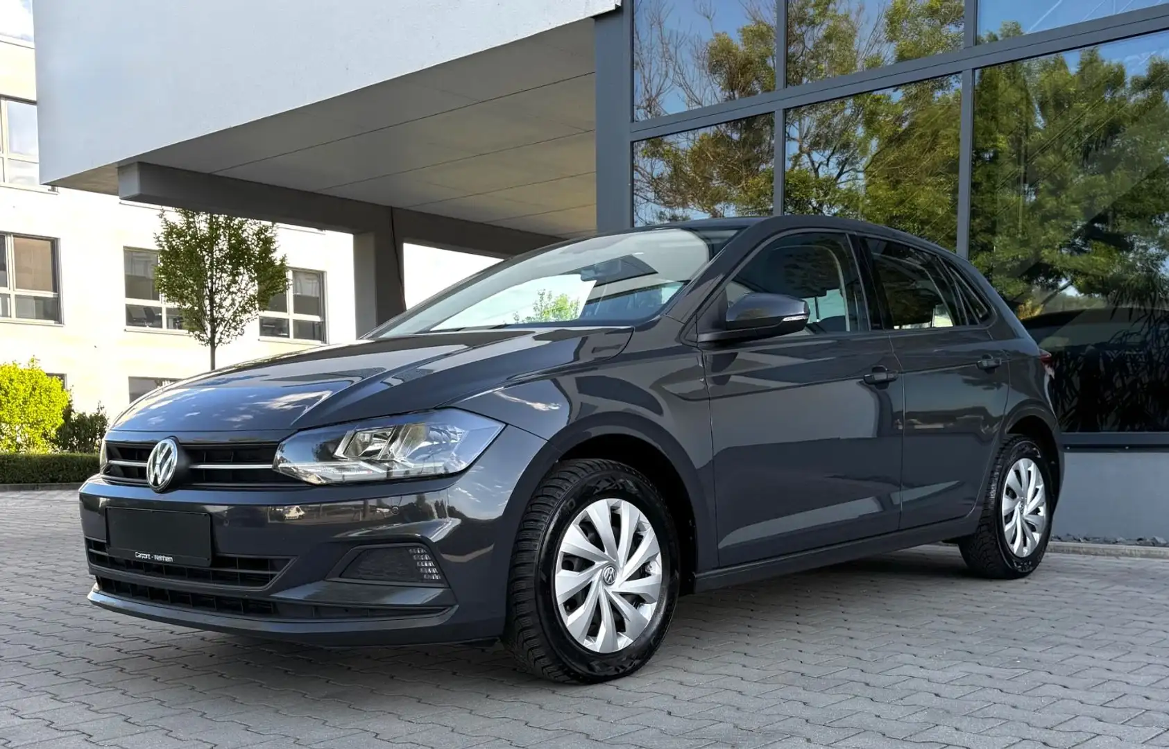 Volkswagen Polo Comfortline 1.6 TDI*1.HD*4 T*KLIMA*TEL*PDC Gris - 1
