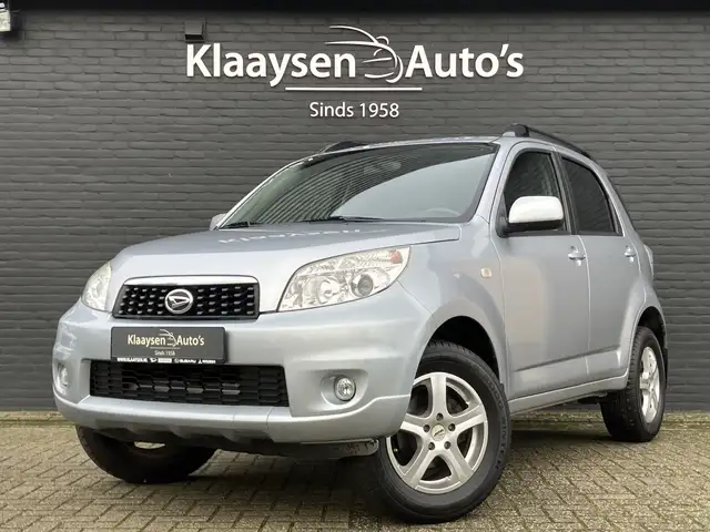 Daihatsu Terios 1.5 2WD Trophy | climate control | privacy glas |