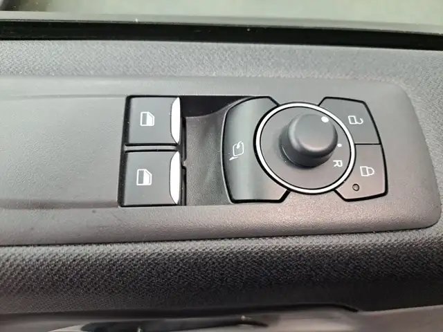 Ford Tourneo Custom view 13