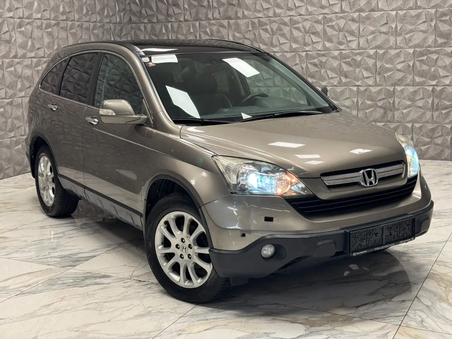 Honda CR-V Executive * Voll Fahrbereit * Grau - 2