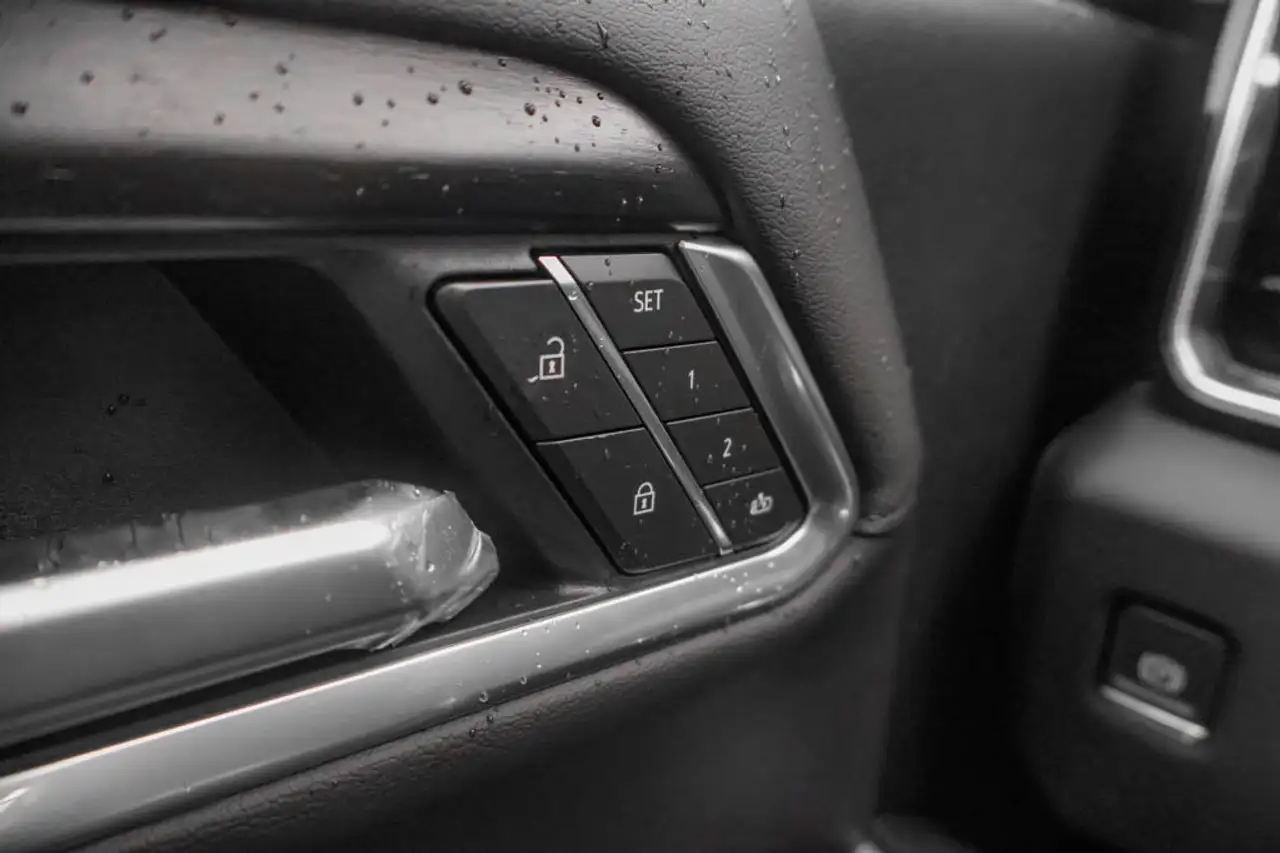GMC Sierra 3500HD снимка GMC Sierra 3500HD