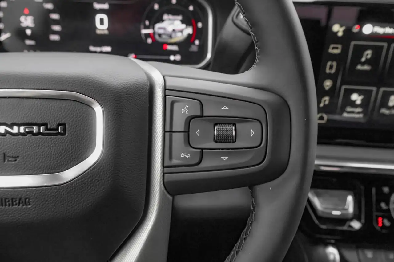 GMC Sierra 3500HD снимка GMC Sierra 3500HD