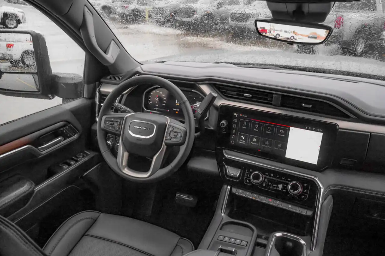 GMC Sierra 3500HD снимка GMC Sierra 3500HD
