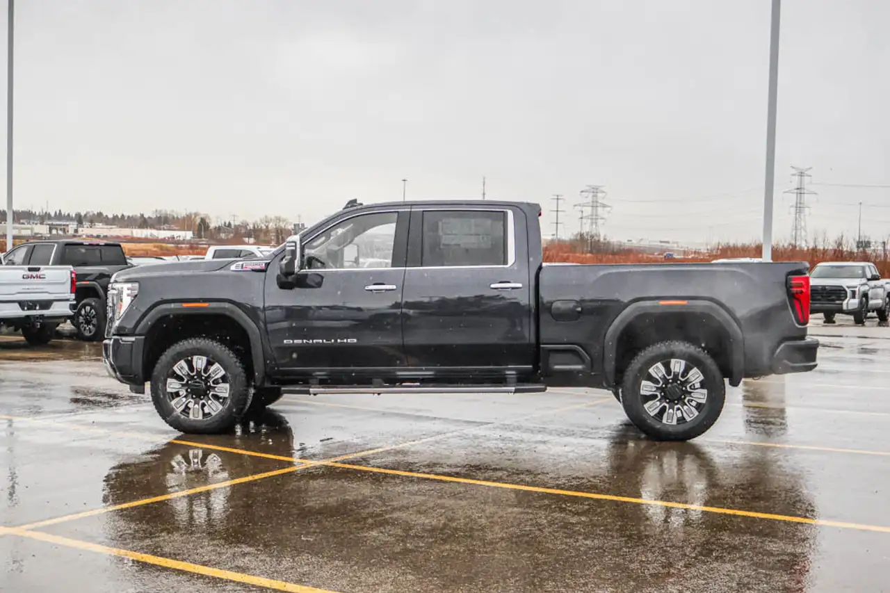 GMC Sierra 3500HD снимка GMC Sierra 3500HD
