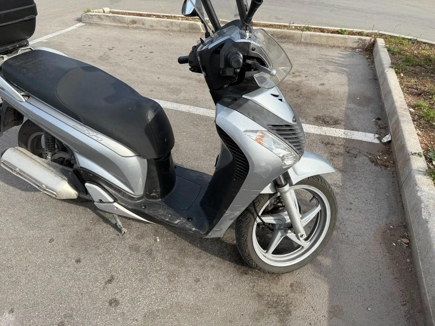 Honda SH 150i Grigio - 2