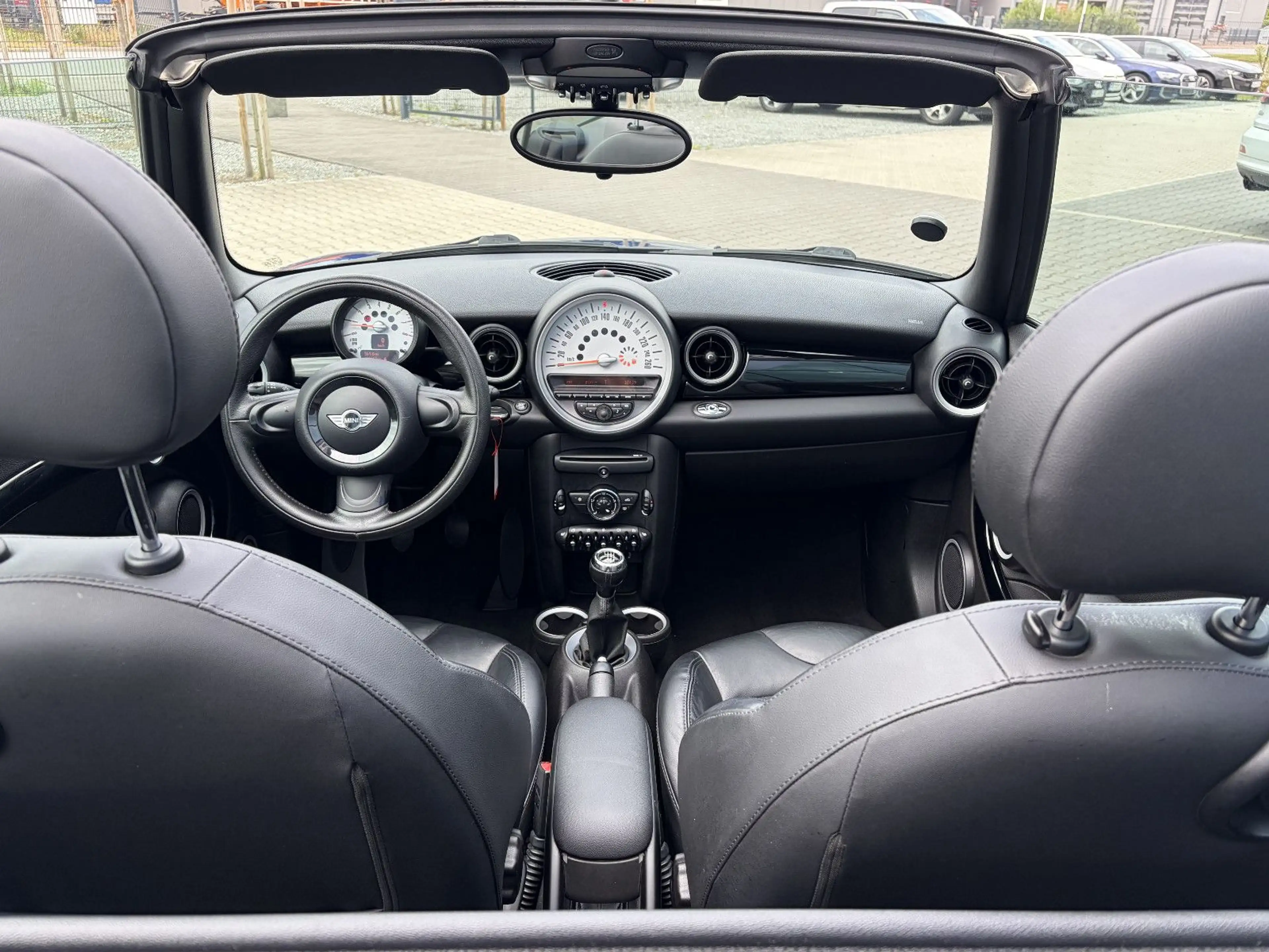 MINI Cooper Cabrio *SITZHEIZUNG*SPORTSITZE*KLIMA* — photo 12