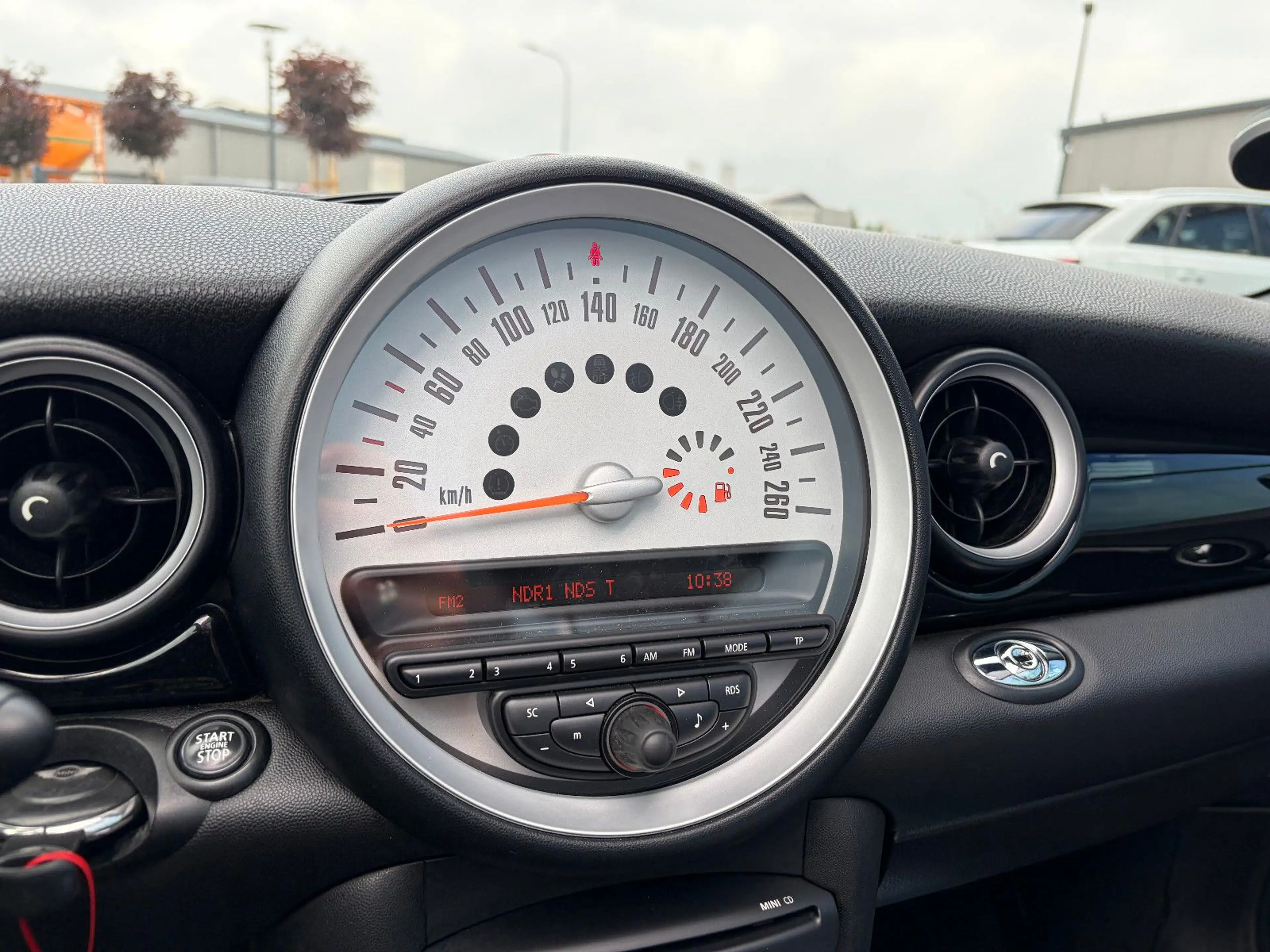 MINI Cooper Cabrio *SITZHEIZUNG*SPORTSITZE*KLIMA* — photo 10