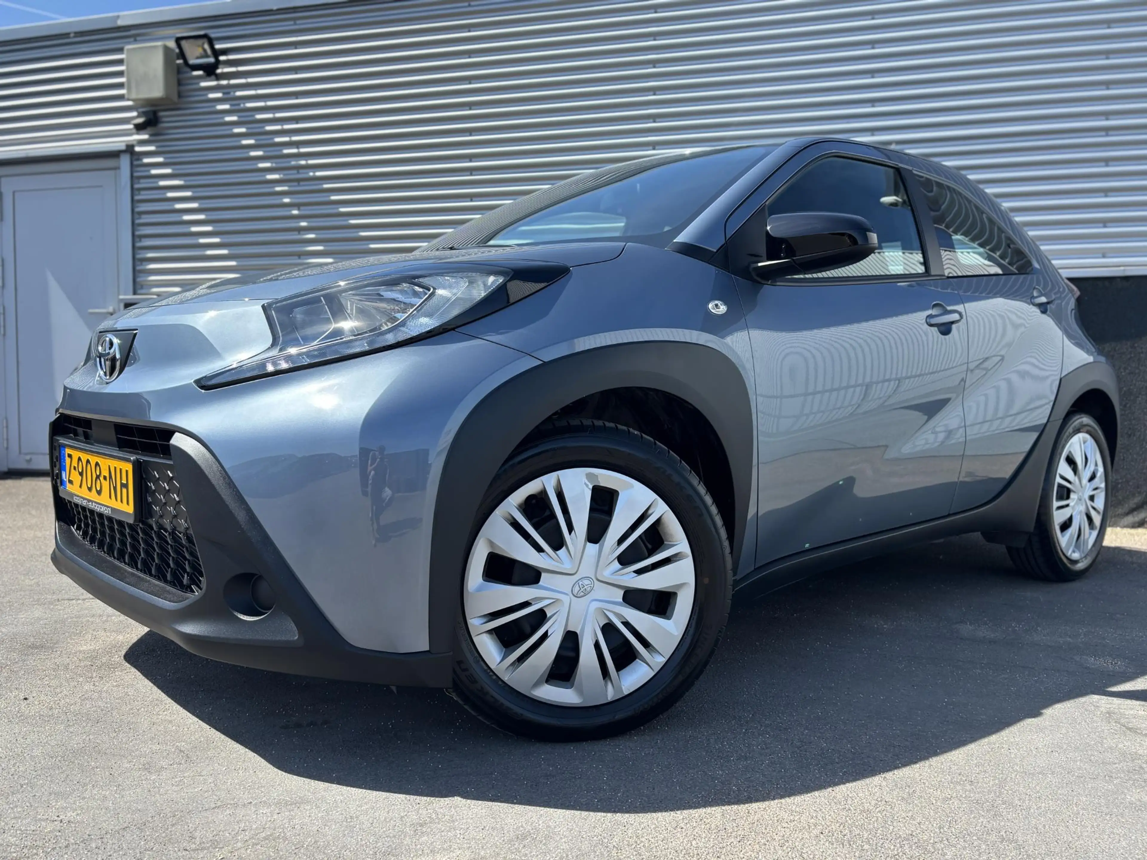 Toyota Aygo X 1.0 VVT-i S-CVT Play Automaat, Apple Carplay en/of — photo 2