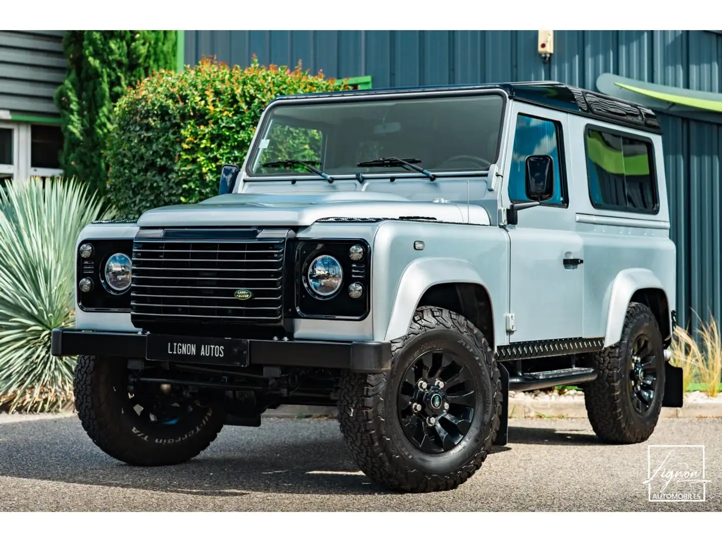 Land Rover Defender 90 2.4 Tdi Gris - 1