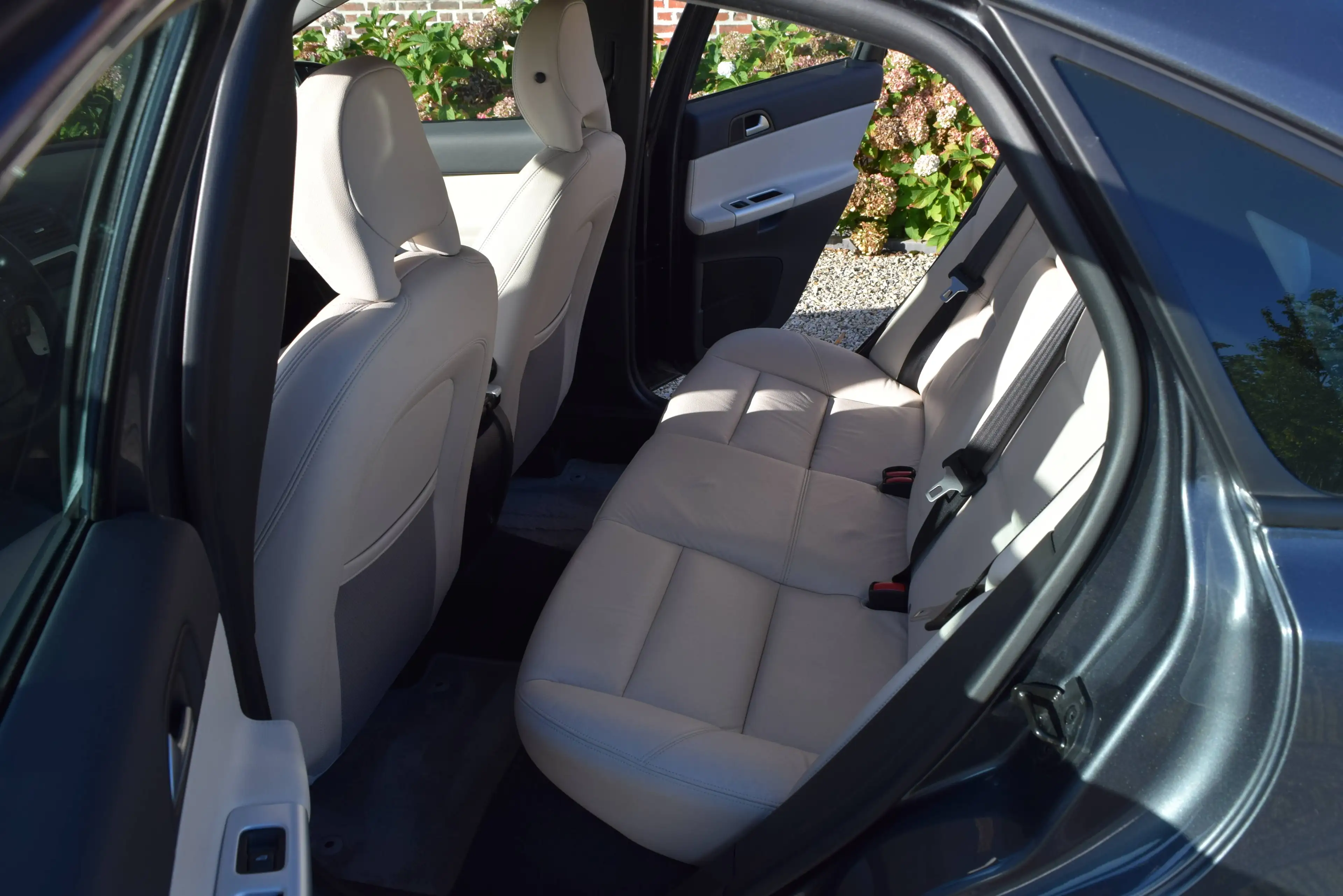 Volvo S40 1.6 D2 - GARANTIE 12 MOIS - 162,12€/mois* - 1° MAIN - INT CUIR — photo 15