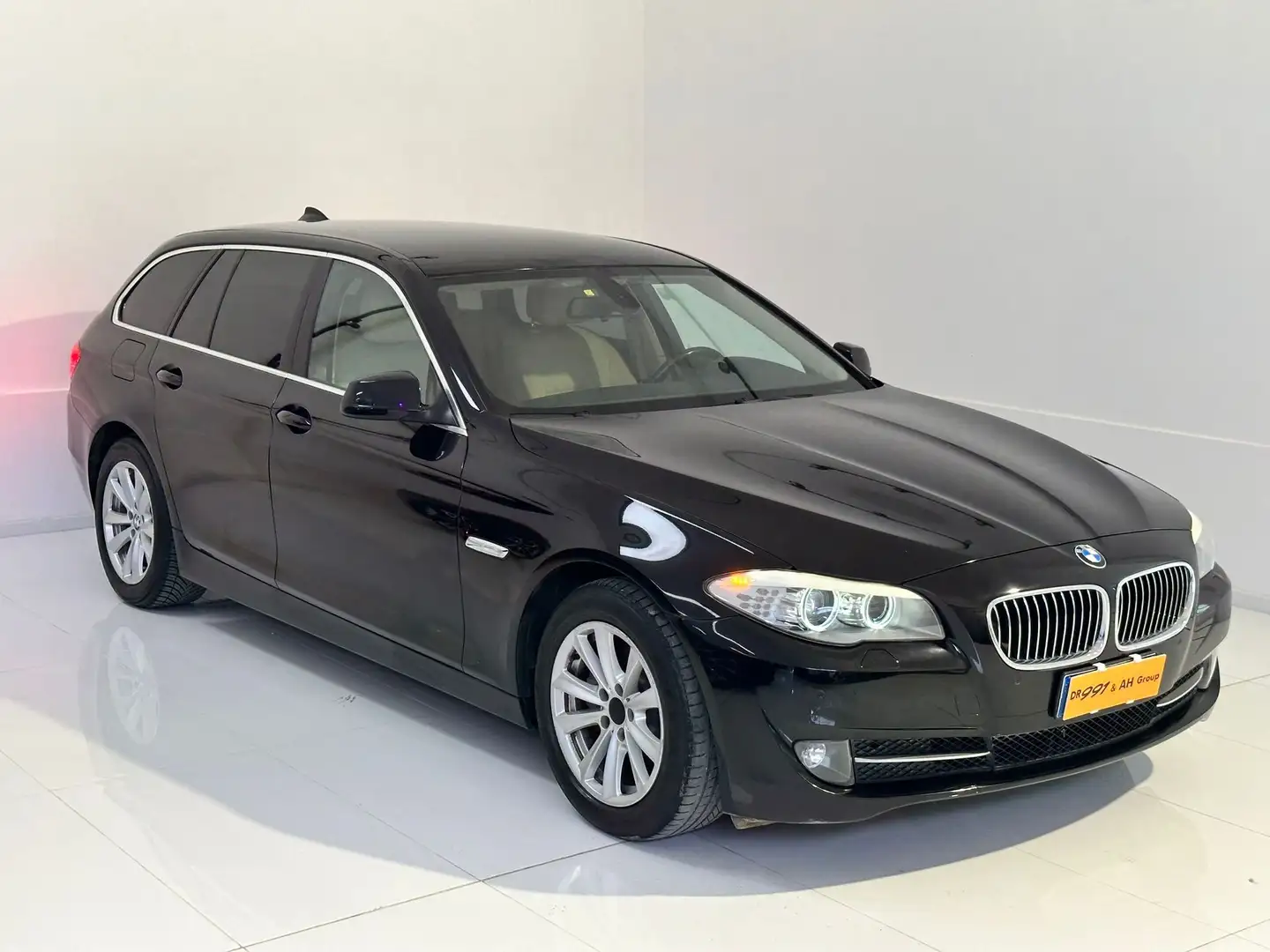 BMW 520 520d Touring Business Siyah - 1