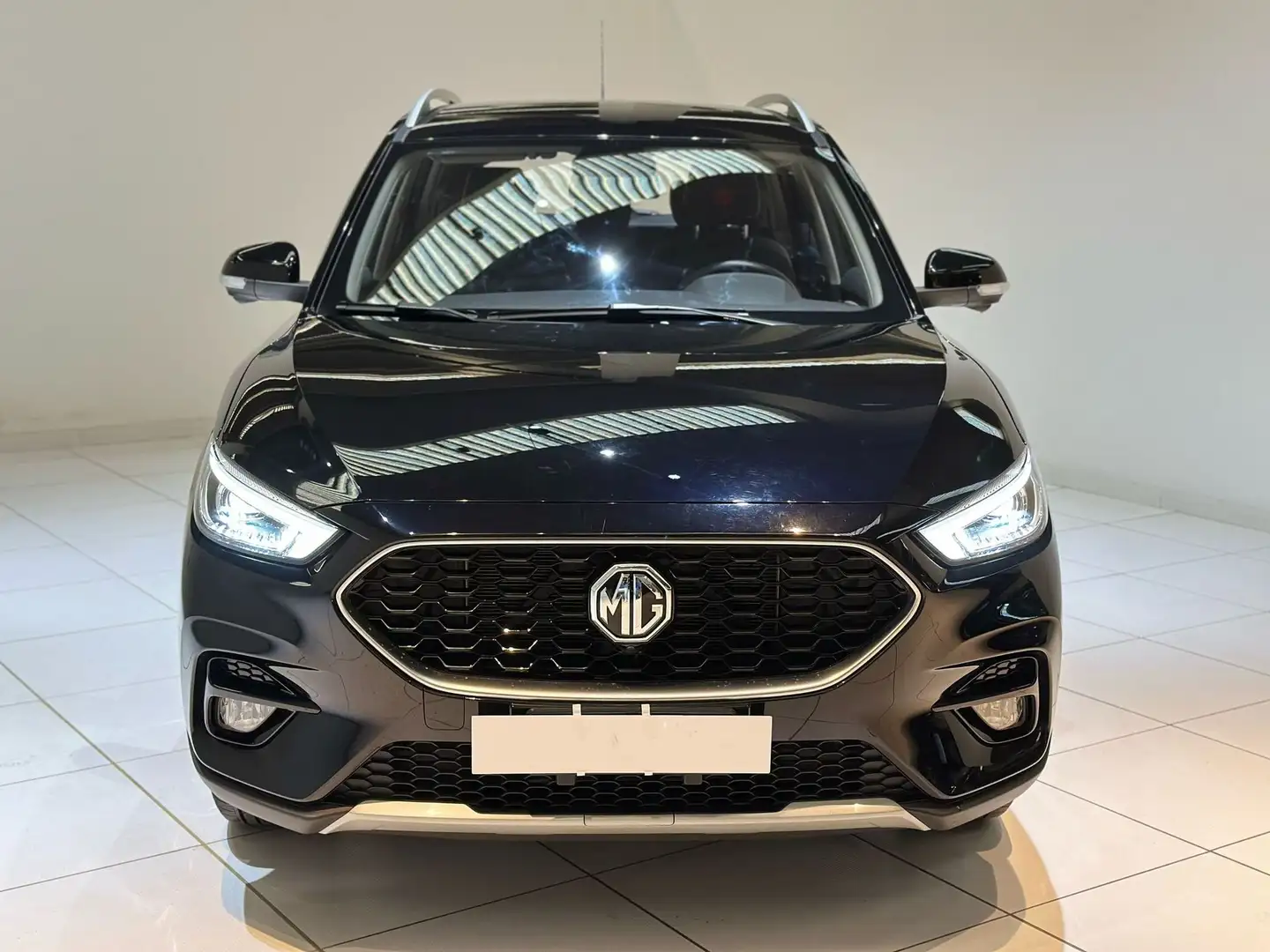 MG ZS 1.5 VTi-tech Luxury Nero - 2
