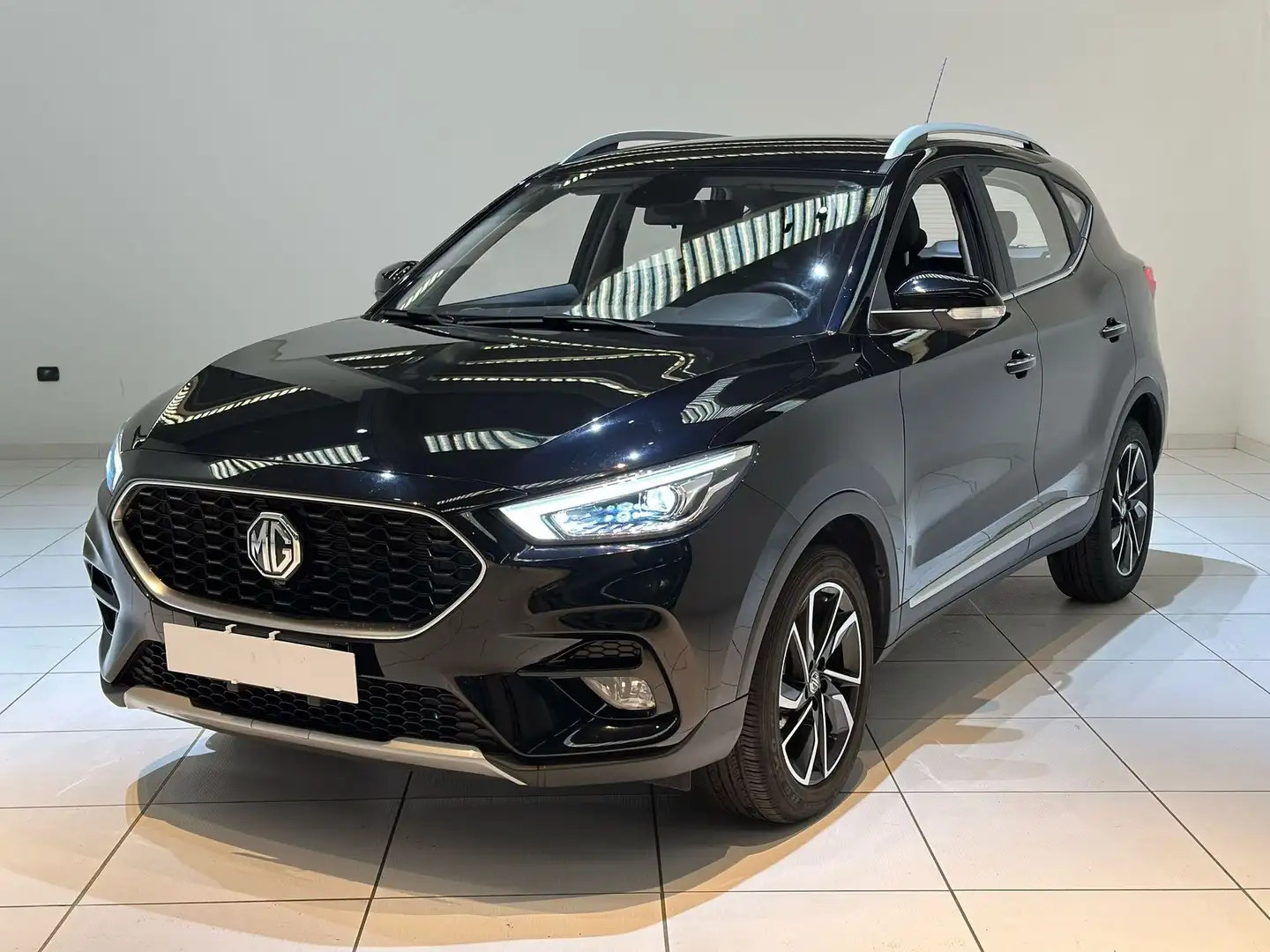 MG ZS 1.5 VTi-tech Luxury Nero - 1