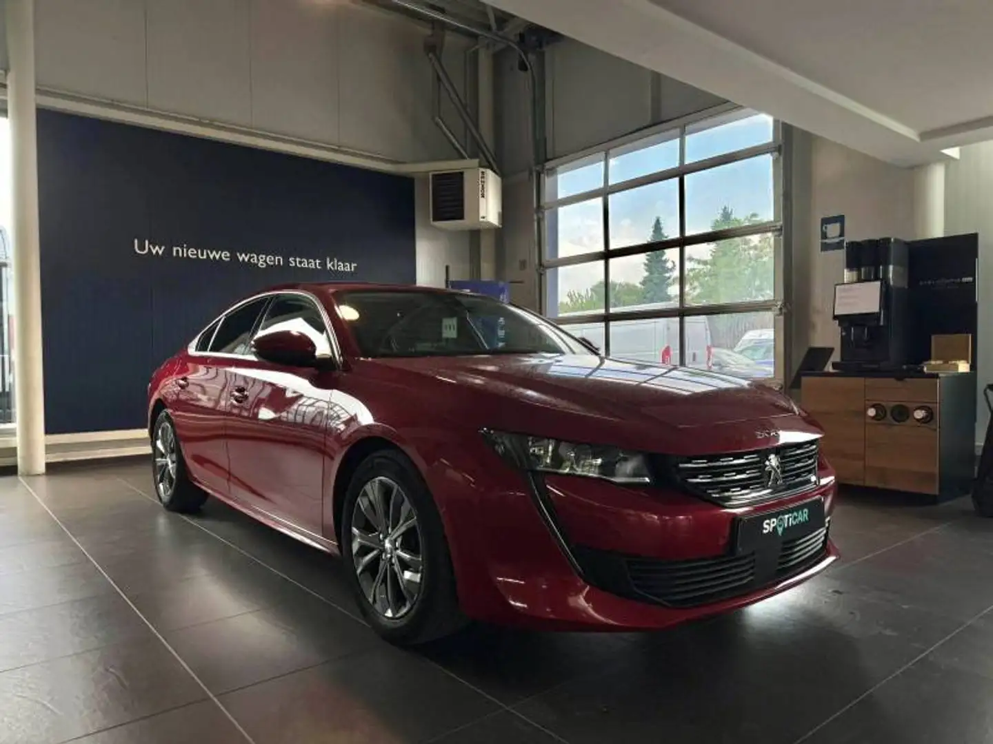 Peugeot 508 2 1.6 PureTech 180 S&S EAT8 Active Pack Červená - 1