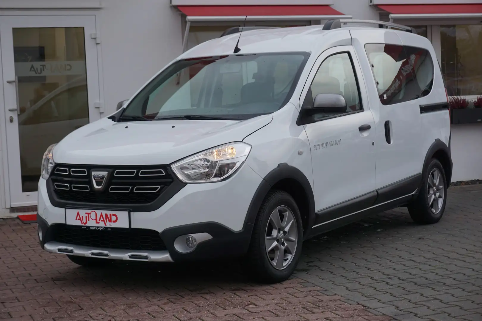 Dacia Dokker Stepway AHK Navi Android Apple DAB Klima Weiß - 2
