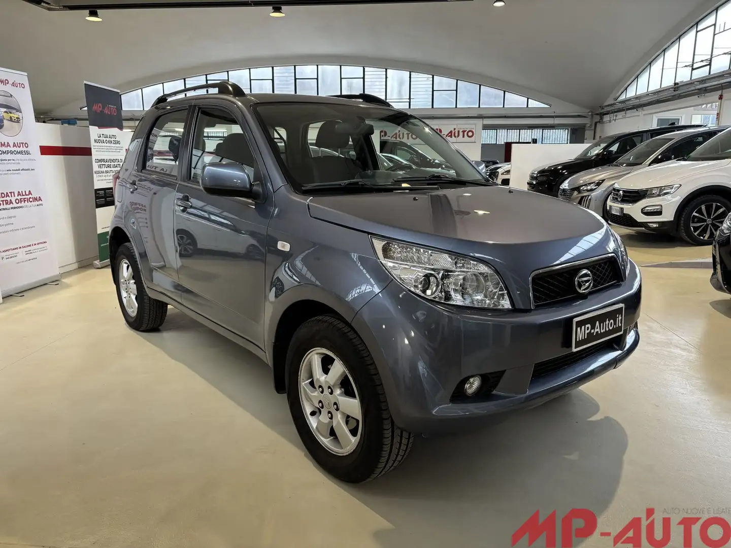Daihatsu Terios TERIOS 4WD UNICO PROPRIETARIO Grau - 2