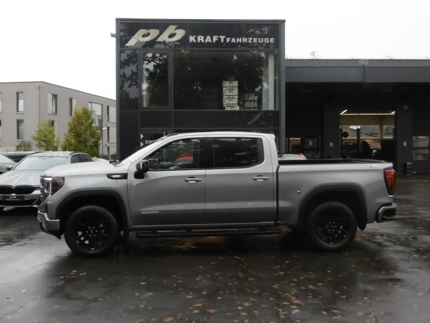GMC Sierra 3.0 Elevation Black Pack X31 Mod ´25 Silber - 1