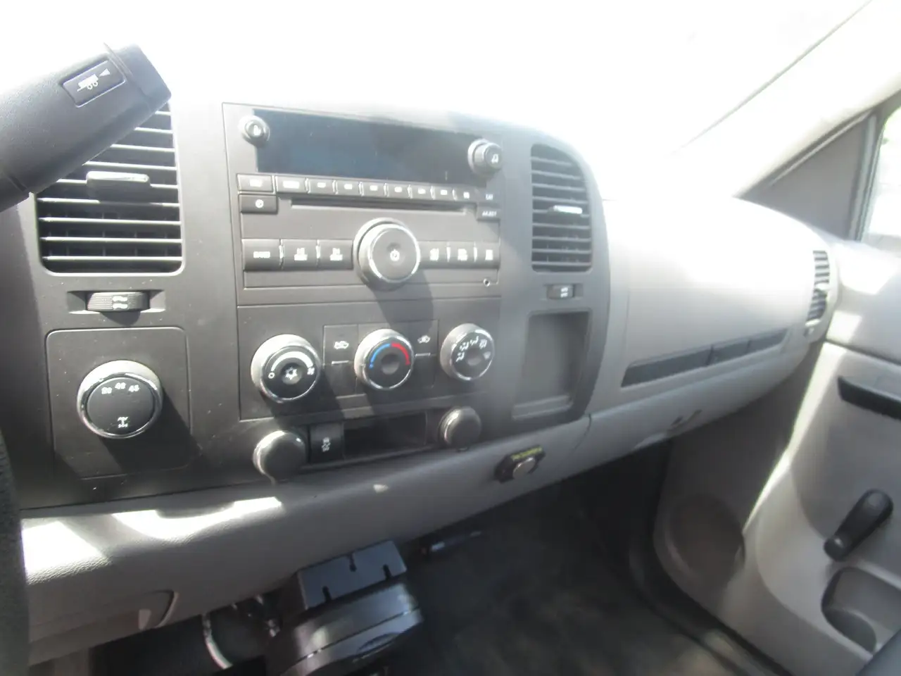 Chevrolet Silverado 2500 photo Chevrolet Silverado 2500