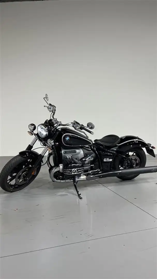 BMW R 18 Classic 0 Noir - 1