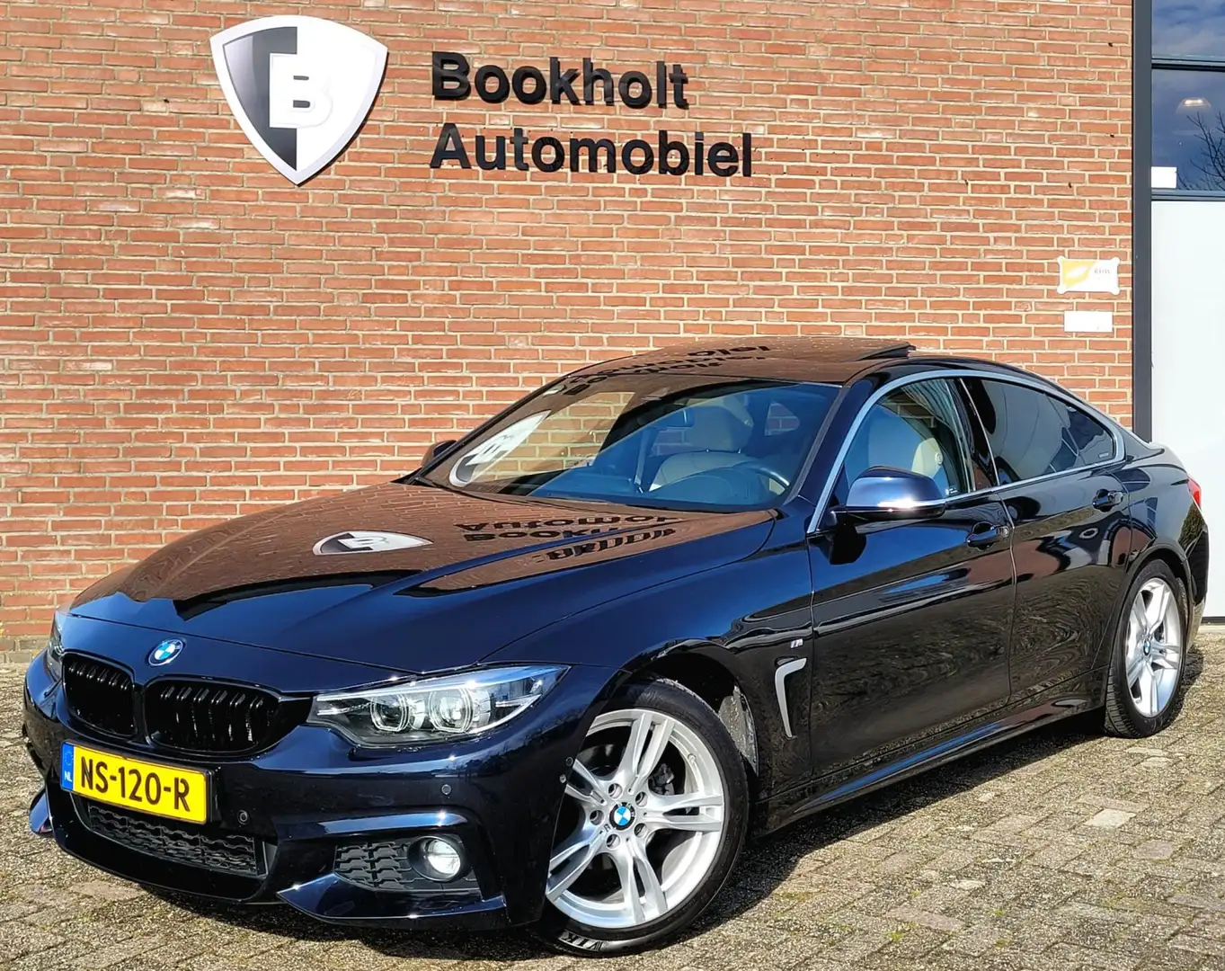 BMW 420 4-serie Gran Coupé 420i M-sport, Dak, Camera, HUD, Zwart - 1