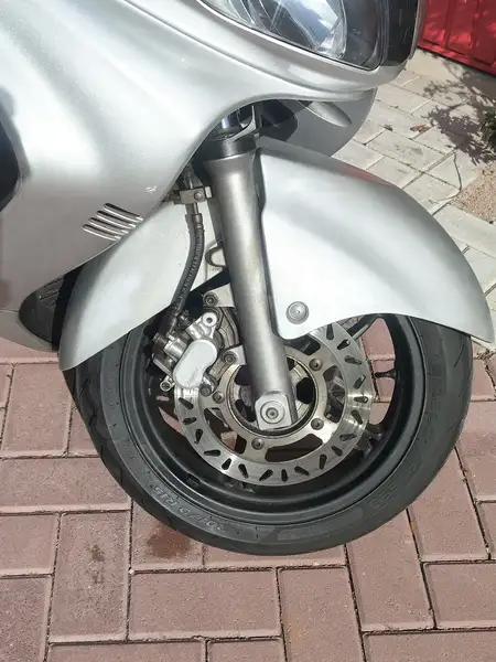 Suzuki Burgman 650 - foto 5