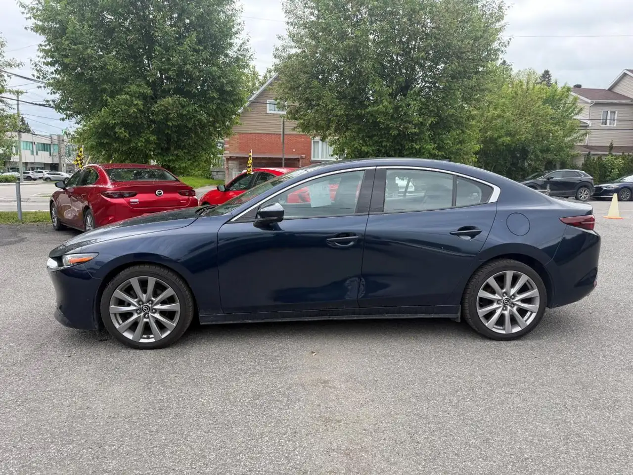 Mazda 3 снимка Mazda 3