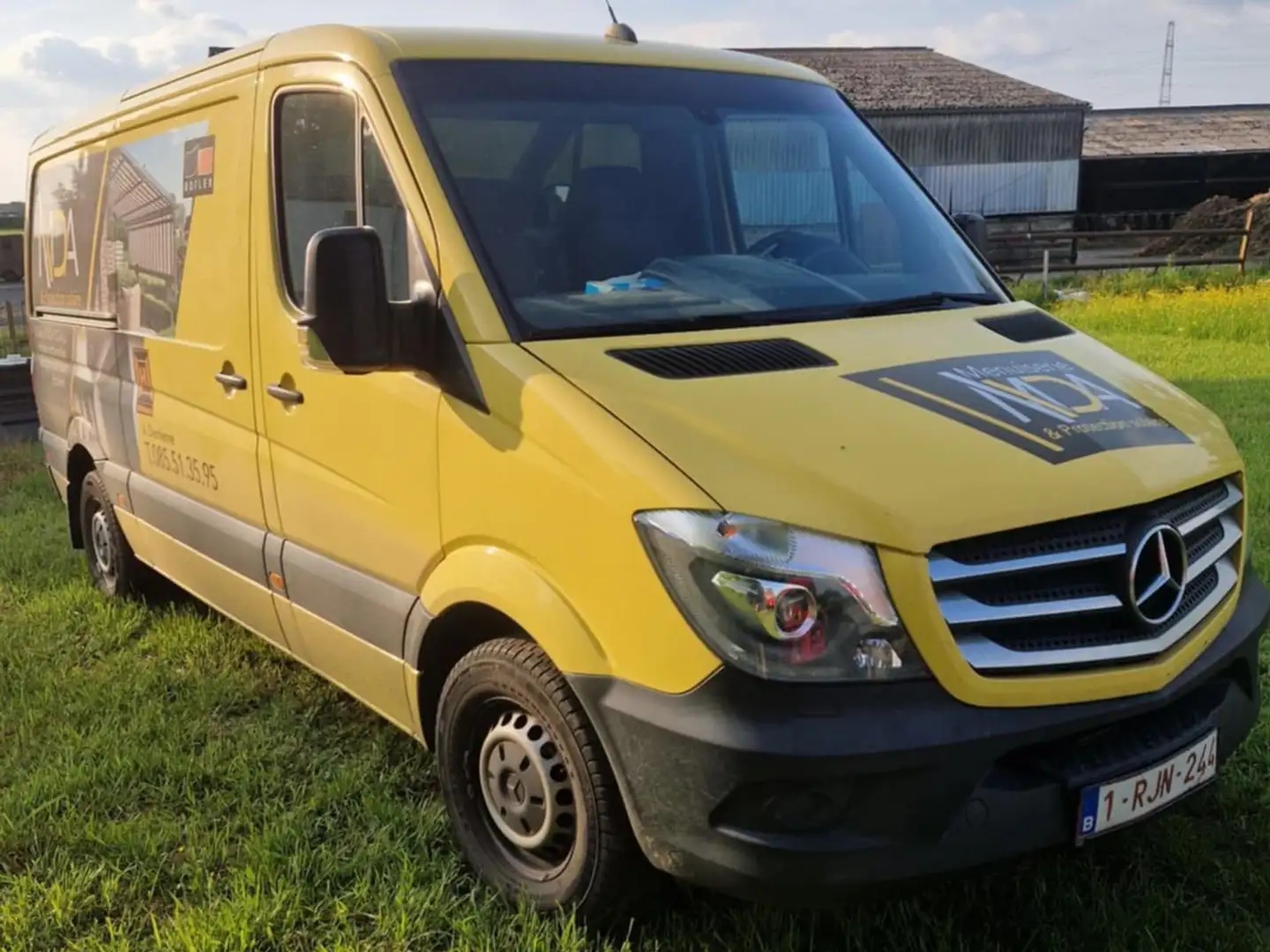 Mercedes-Benz Sprinter 319 3.0 CDI V6 L3H1 RWD 7G-tronic Plus Geel - 2
