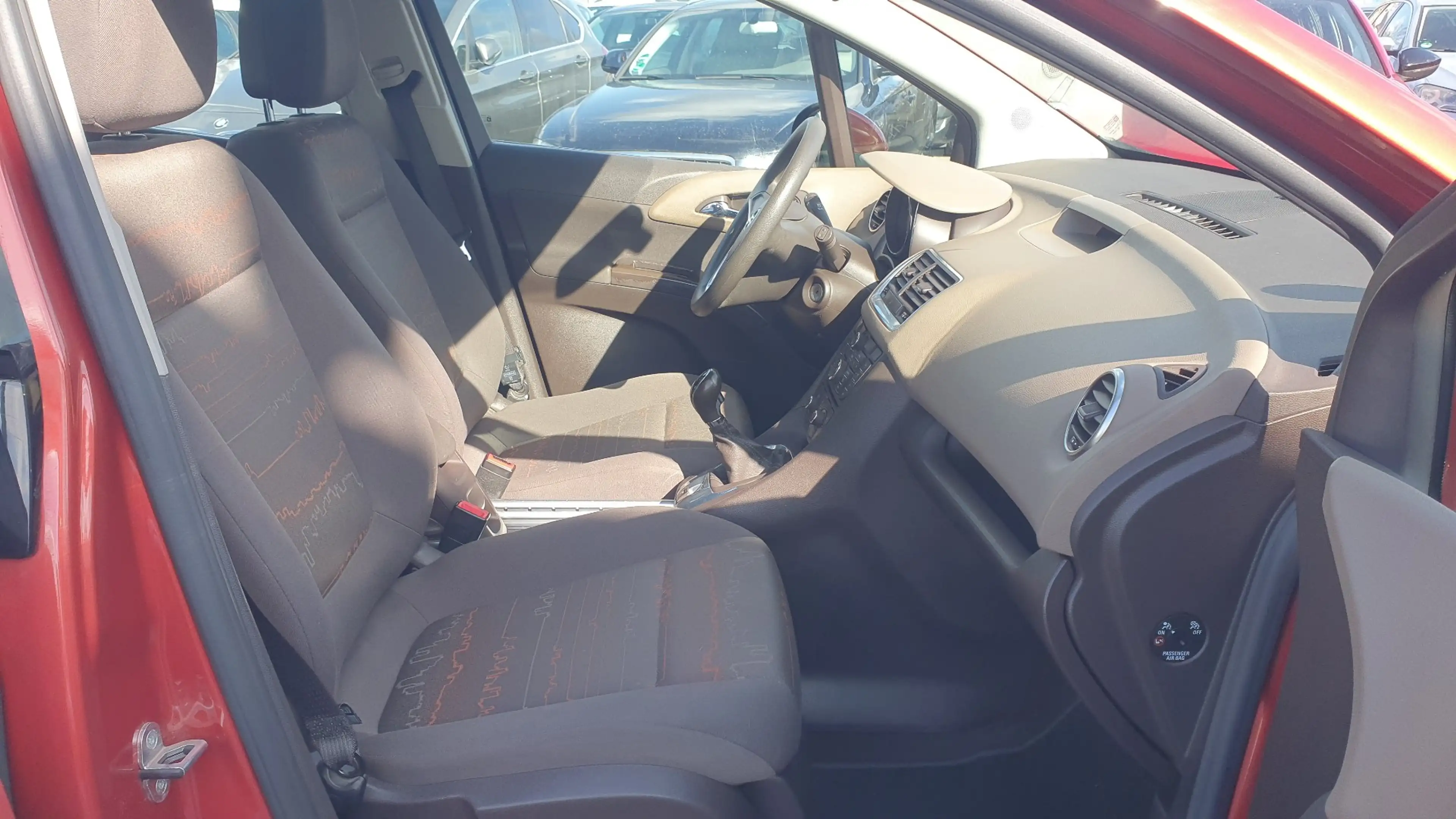 Opel Meriva Meriva 1.4 Color Edition Tüv neu — photo 10