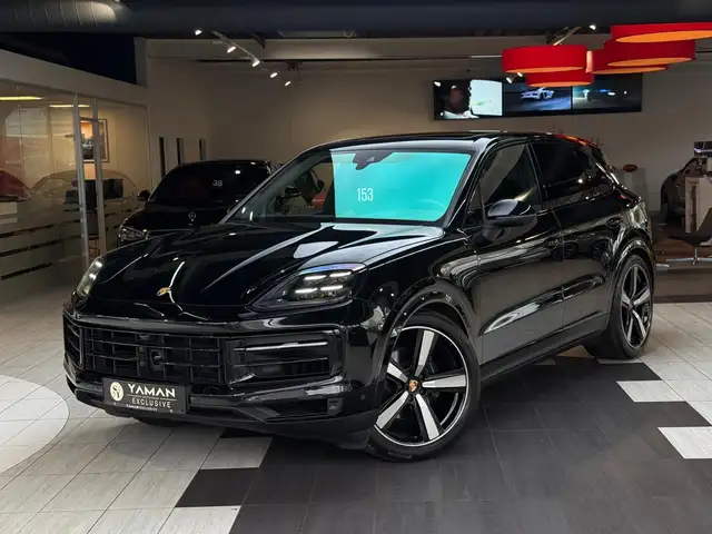 2023 Porsche Cayenne in Black for sale