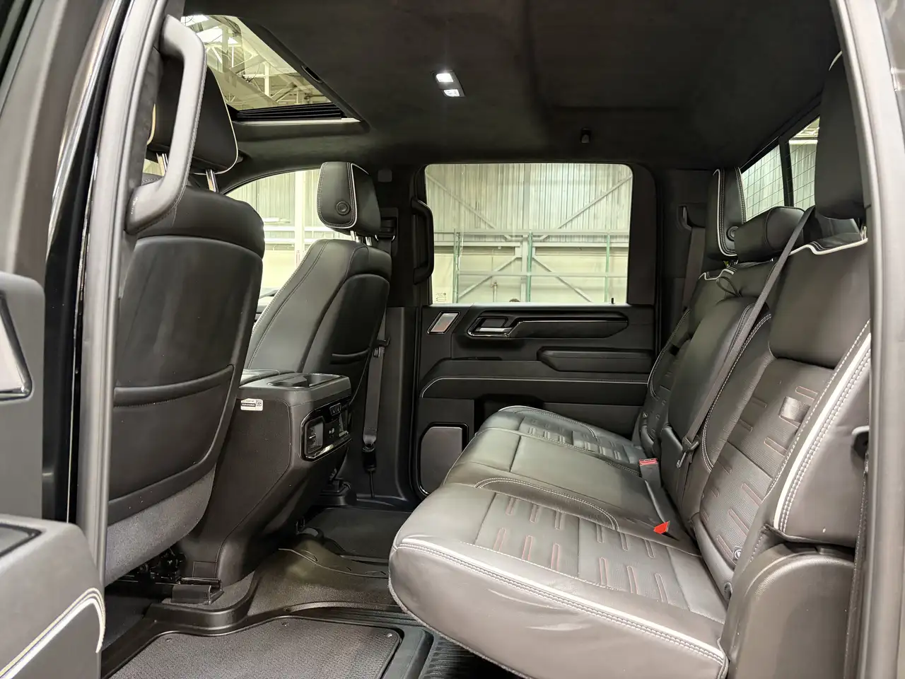 GMC Sierra 2500HD снимка GMC Sierra 2500HD