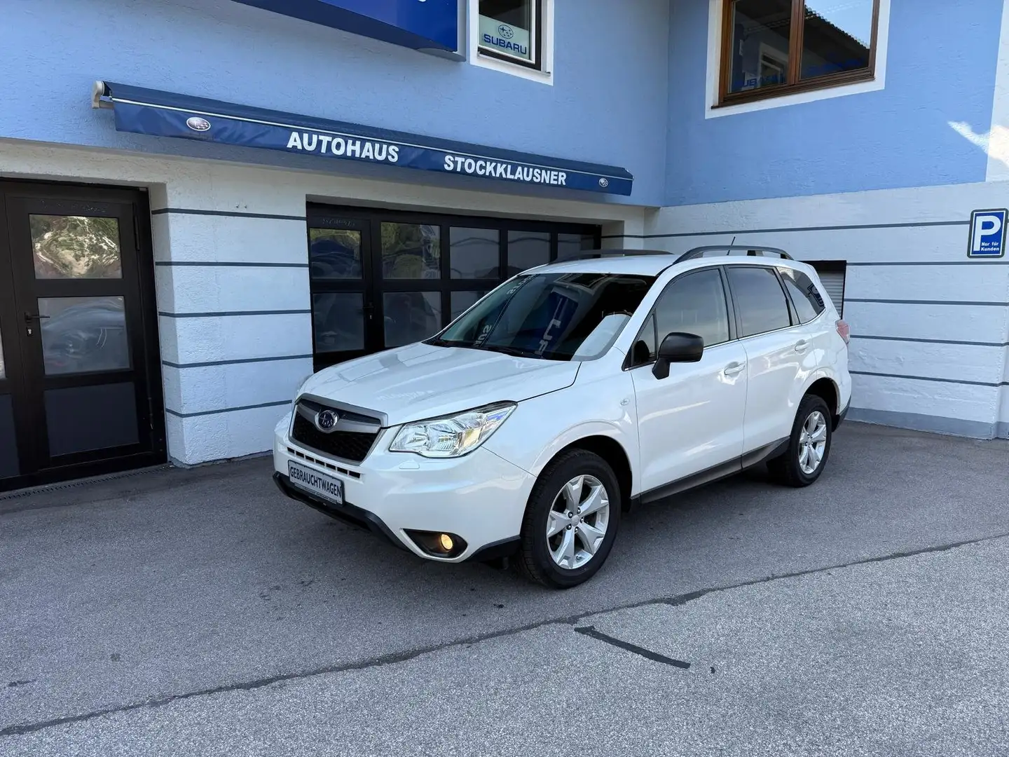 Subaru Forester Active Biały - 2