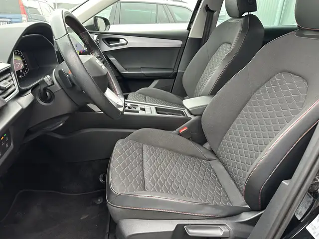 Seat Leon Leon view 8