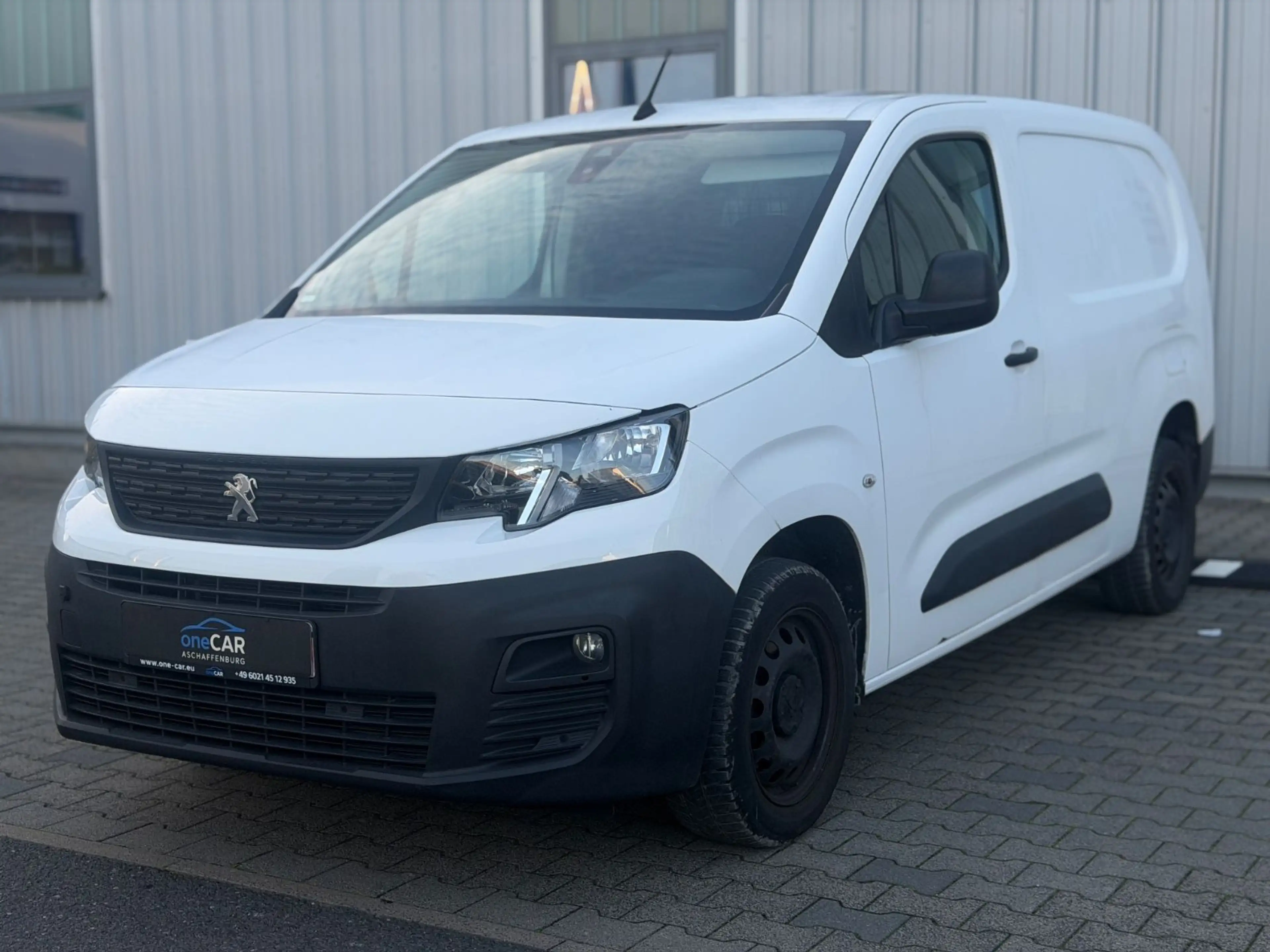 Peugeot Partner 1.5 BlueHDi Premium L2 AHK PDC
