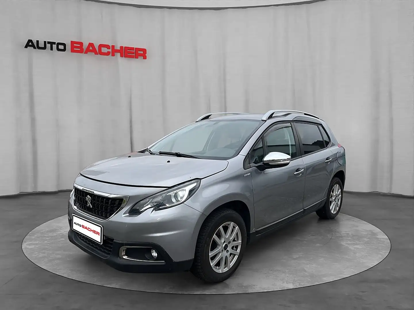 Peugeot 2008 1,5 BlueHDi 100 Style S&S Grau - 1