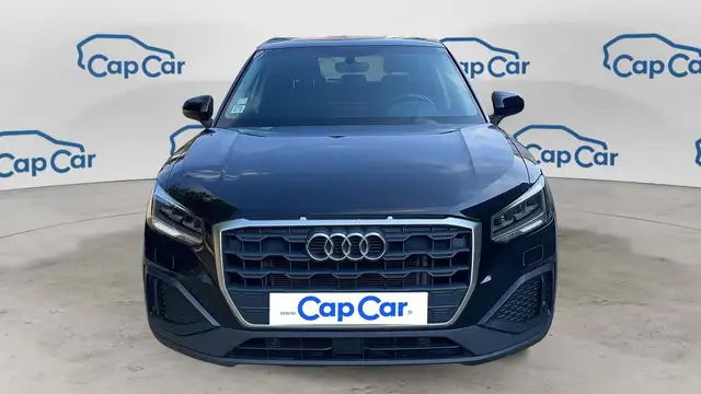 Audi Q2 view 5