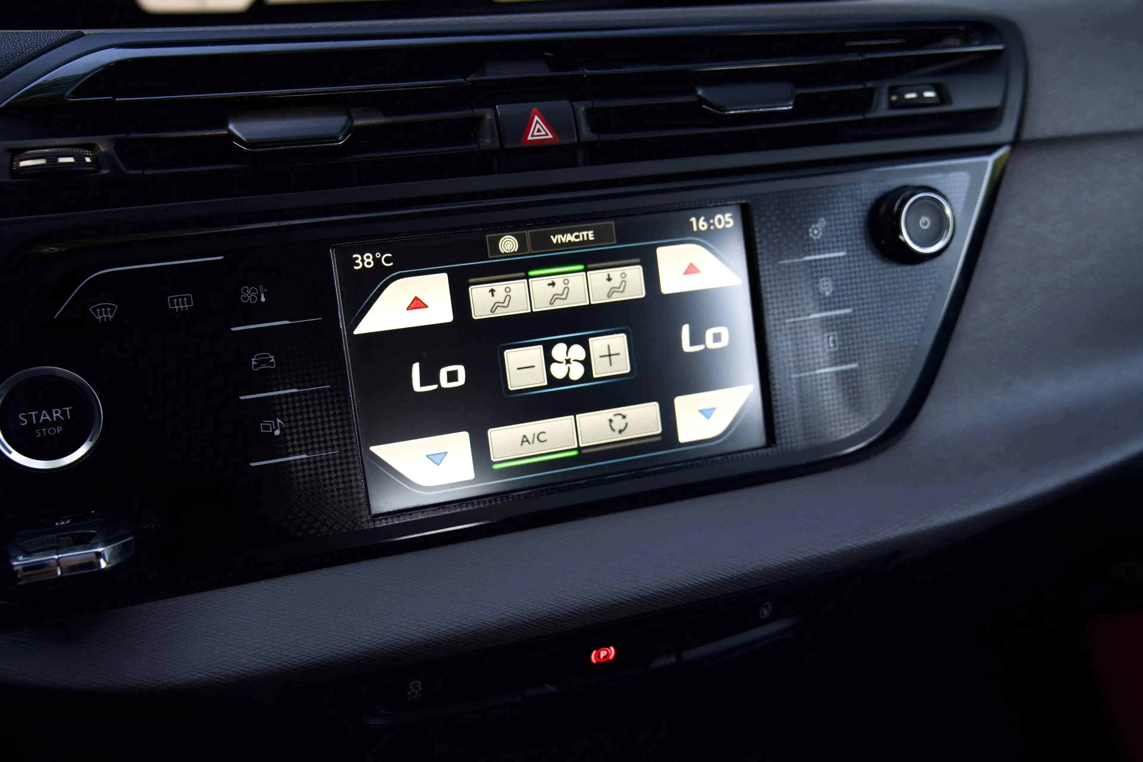 Citroen C4 Picasso 1.2 | AIRCO | MANUEEL | PDC | 1E EIGENAAR | HISTORIEK — photo 9